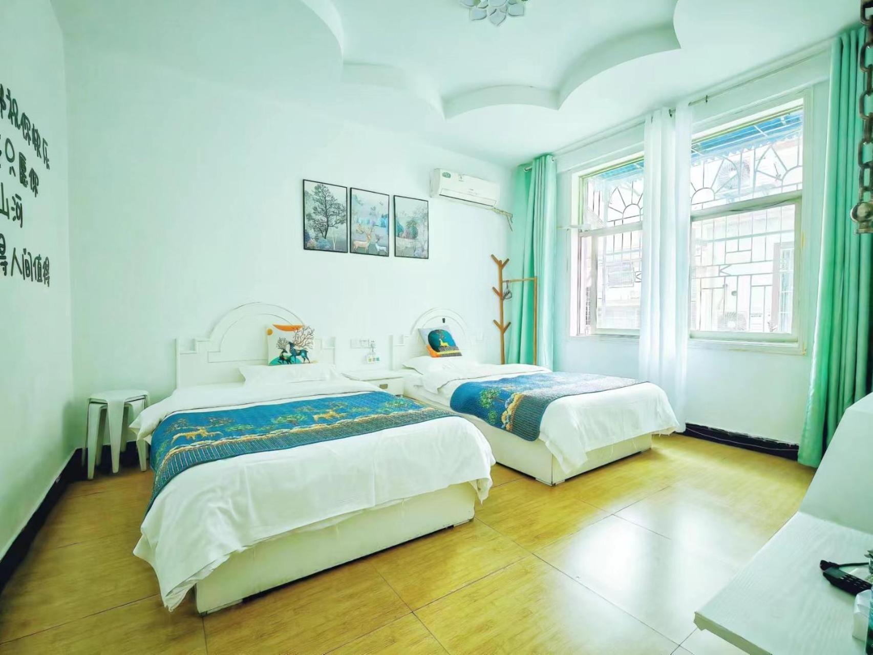 Lumingju Homestay Zhangjiajie Bagian luar foto